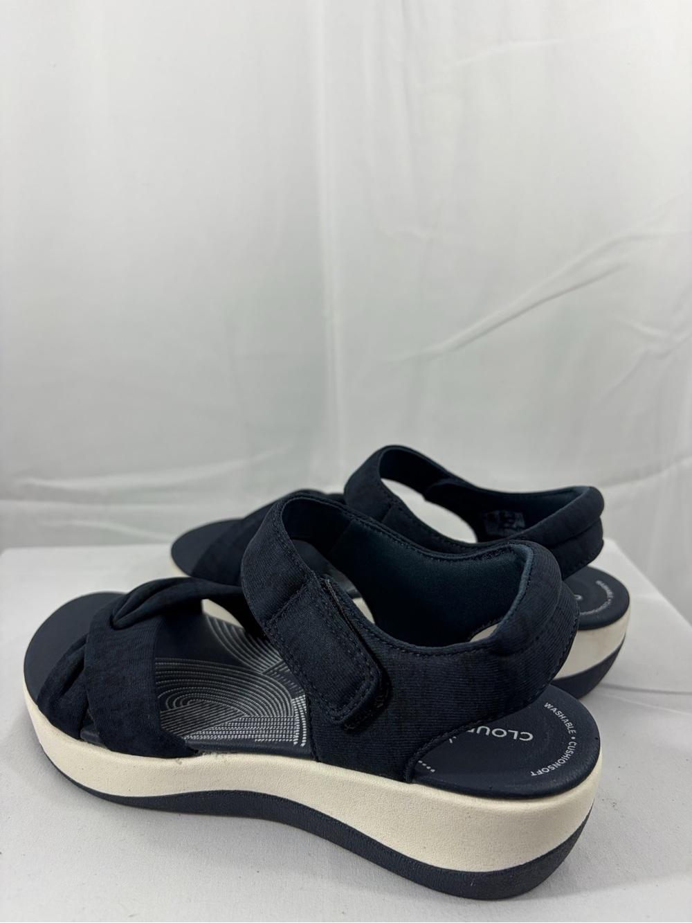 NWT Clark’s Cloudsteppers Women’s Size 5.5 Navy Blue Velcro Sandals - Picture 6 of 9